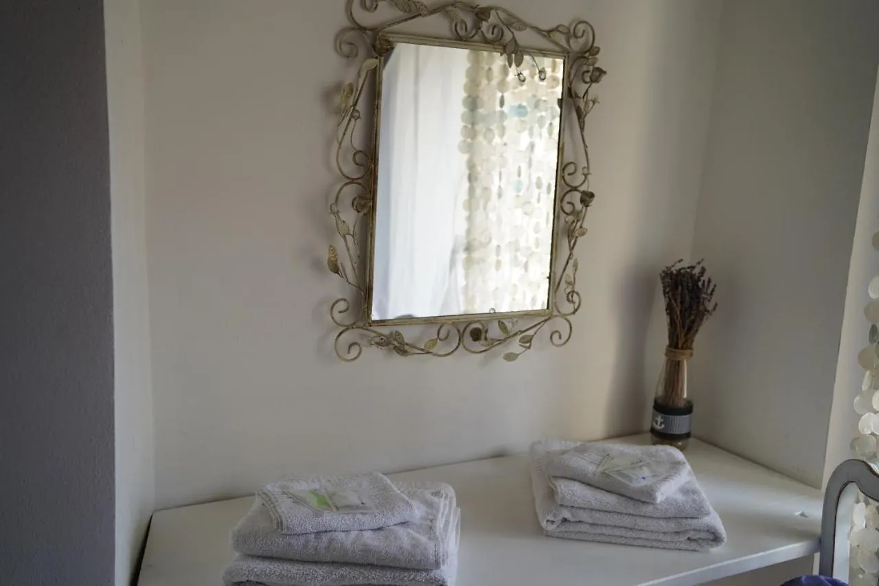 Guest house Camera Nel Borgo Medievale Di Cervo - Lenottimediterranee Italy